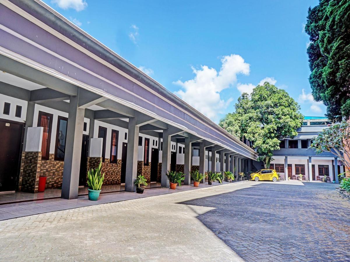 Oyo 92869 Hotel Nusantara Banyuwangi  Exteriér fotografie