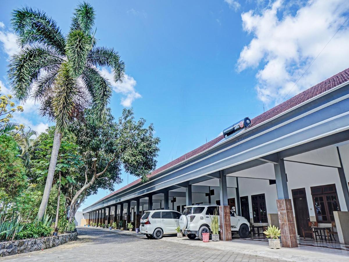 Oyo 92869 Hotel Nusantara Banyuwangi  Exteriér fotografie