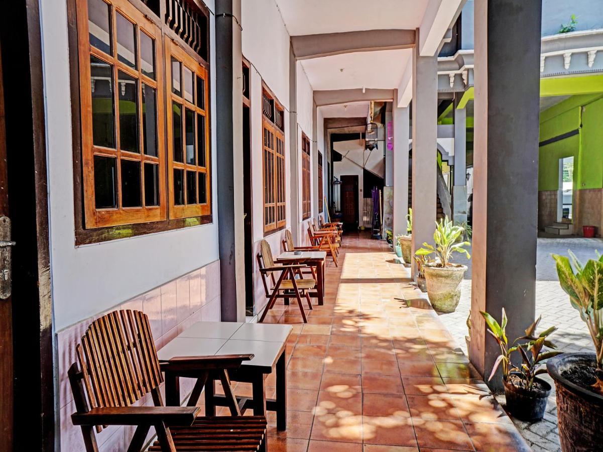 Oyo 92869 Hotel Nusantara Banyuwangi  Exteriér fotografie